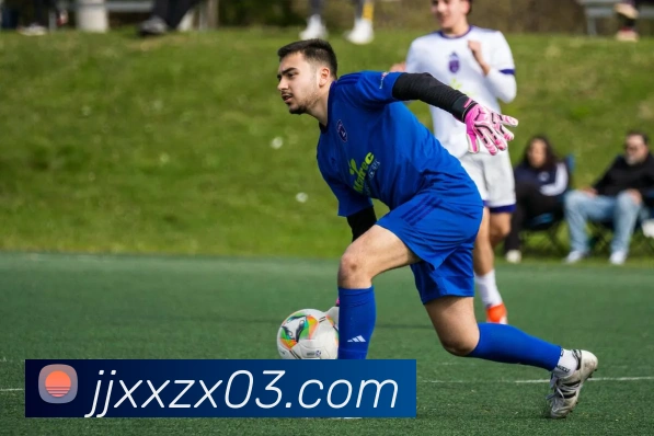 欧洲杯每四年一届，赛程密度与备战周期影响国家队阵容调整